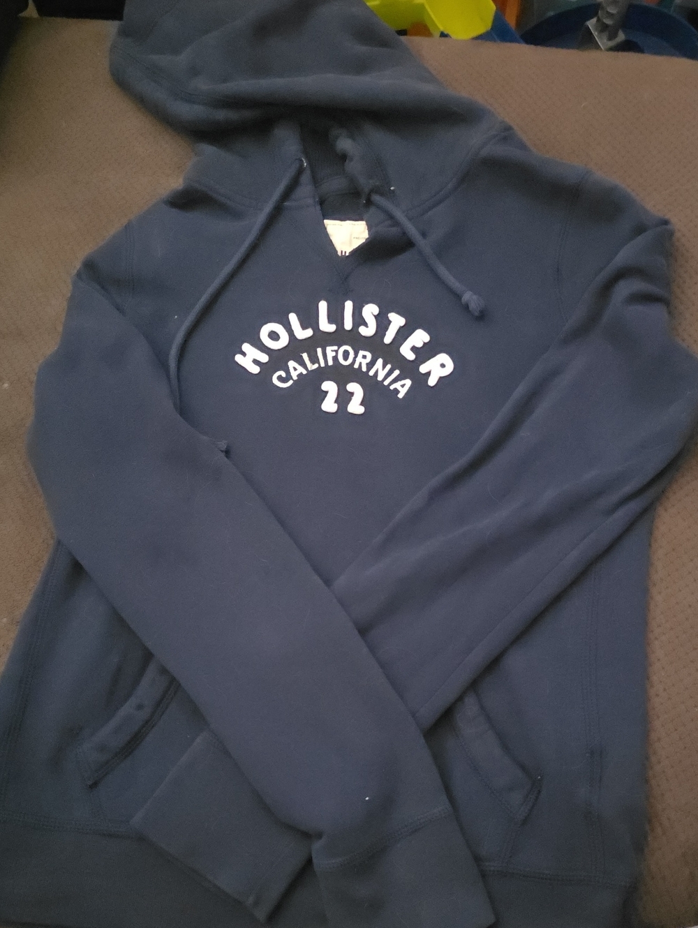 Hollister Women's Navy Blue Crewneck Hoodie with 'California 22' Logo